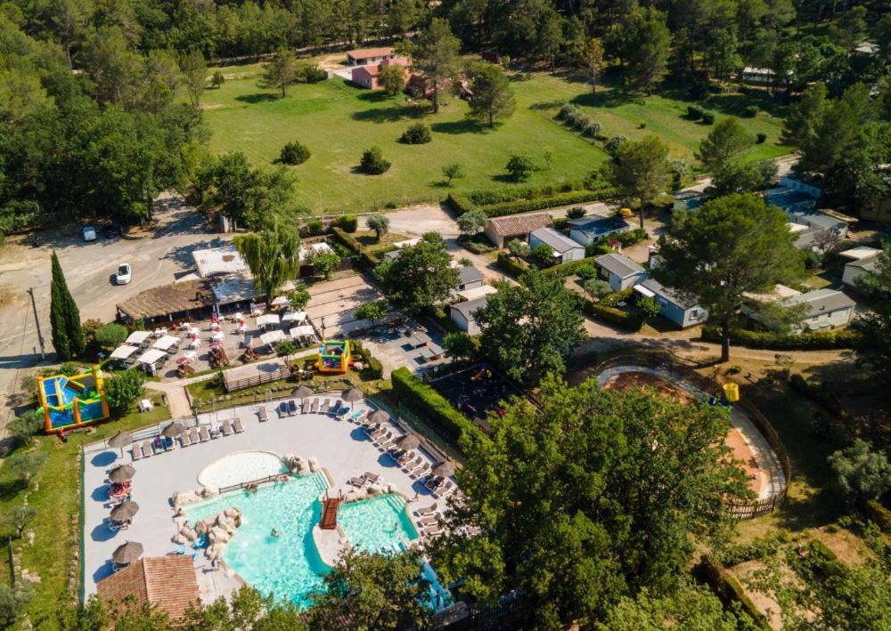 Camping Domaine Villa Verde Callas ภายนอก รูปภาพ