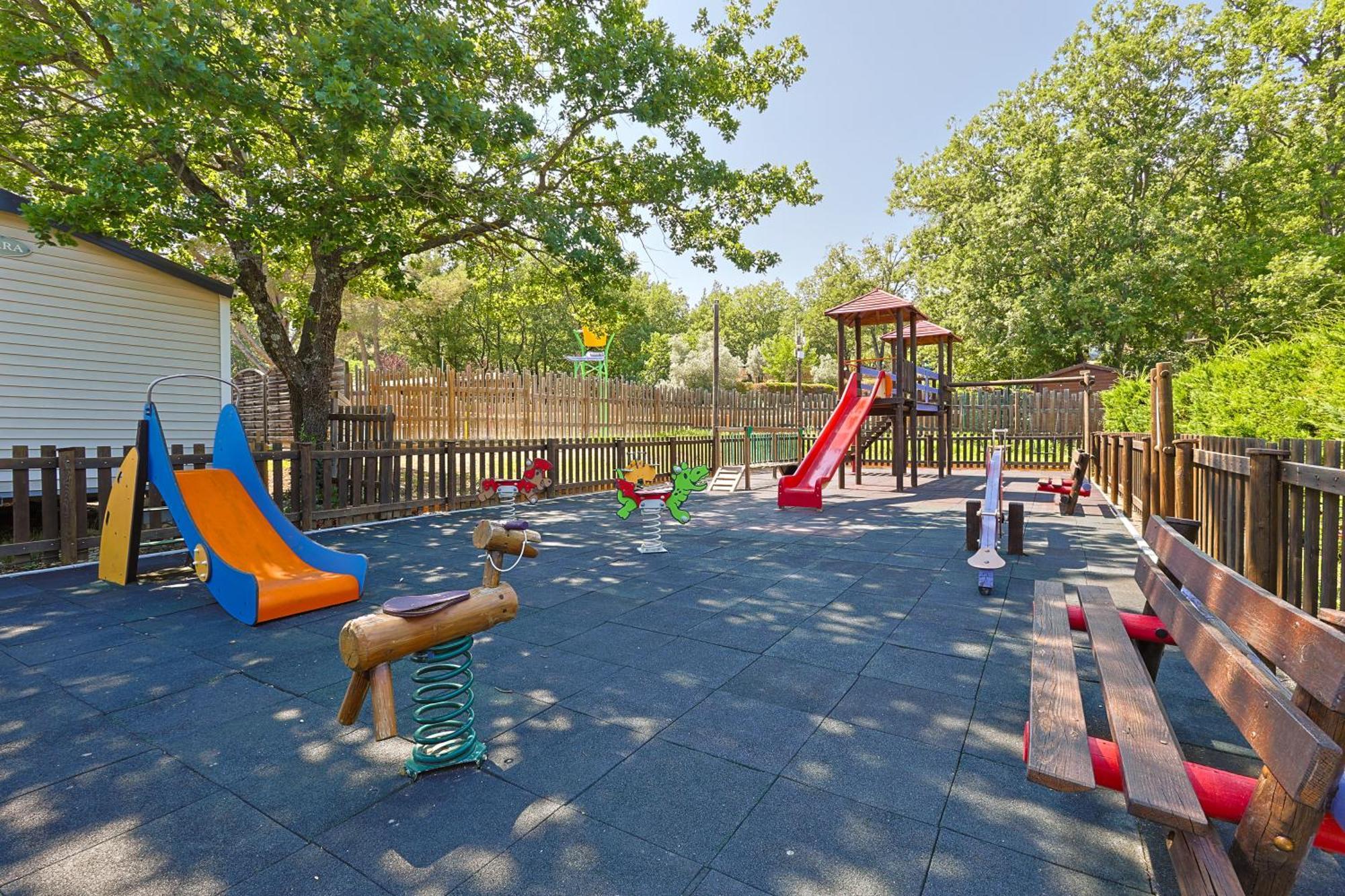 Camping Domaine Villa Verde Callas ภายนอก รูปภาพ